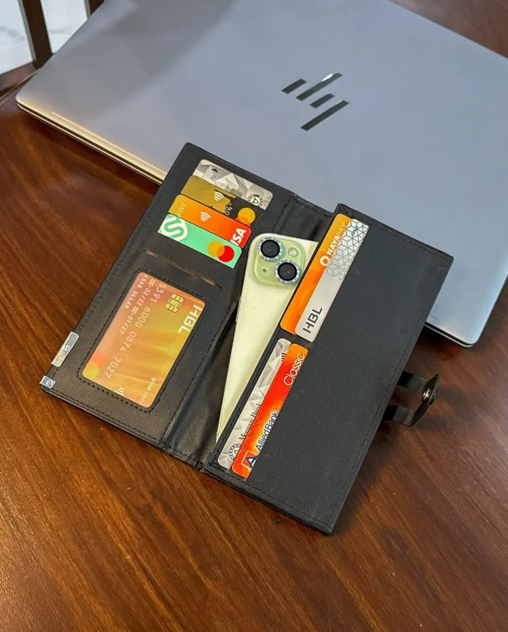 Leather Bi Fold Wallet for Men