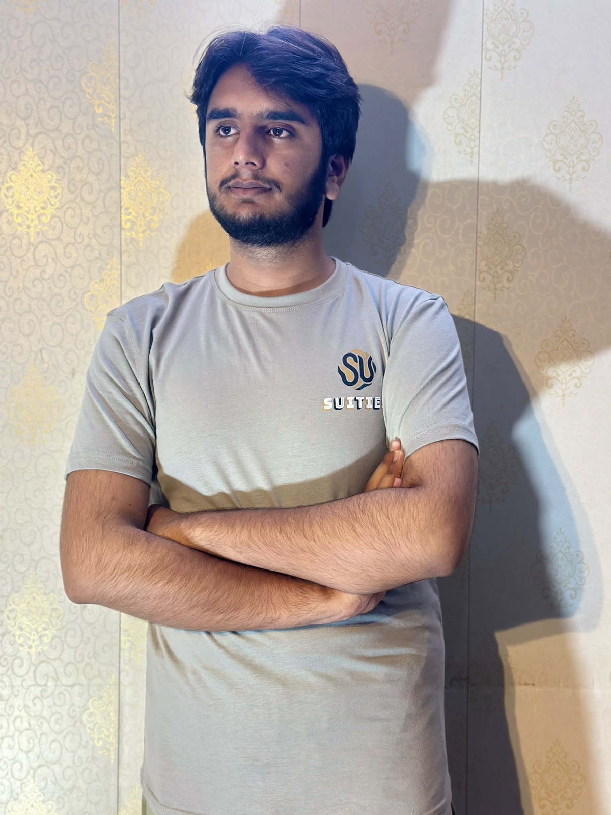 Casual Grey Cotton Crew Neck T-Shirt with Chest Graphic
