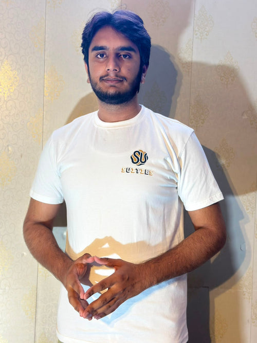 Casual Classic White Cotton Crew Neck T-Shirt with Chest Graphic